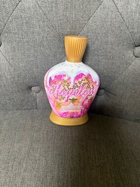 Heartless Melted Honey Butter Body Lotion - Pink & Gold